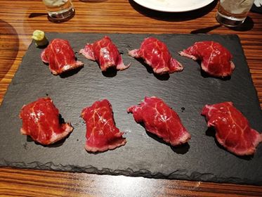 お肉3